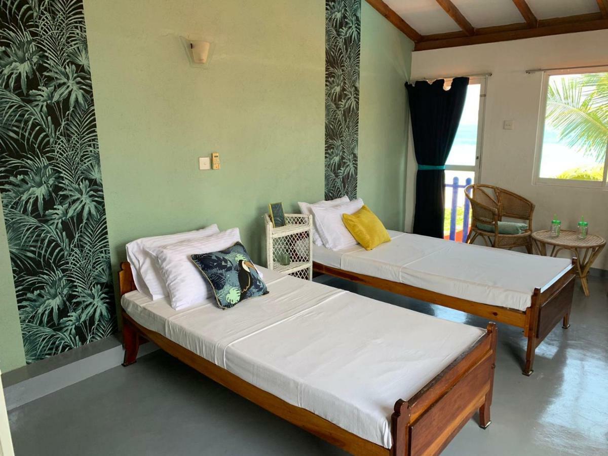 Airy Dale Villa And Guesthouse Ambalangoda  Exterior photo